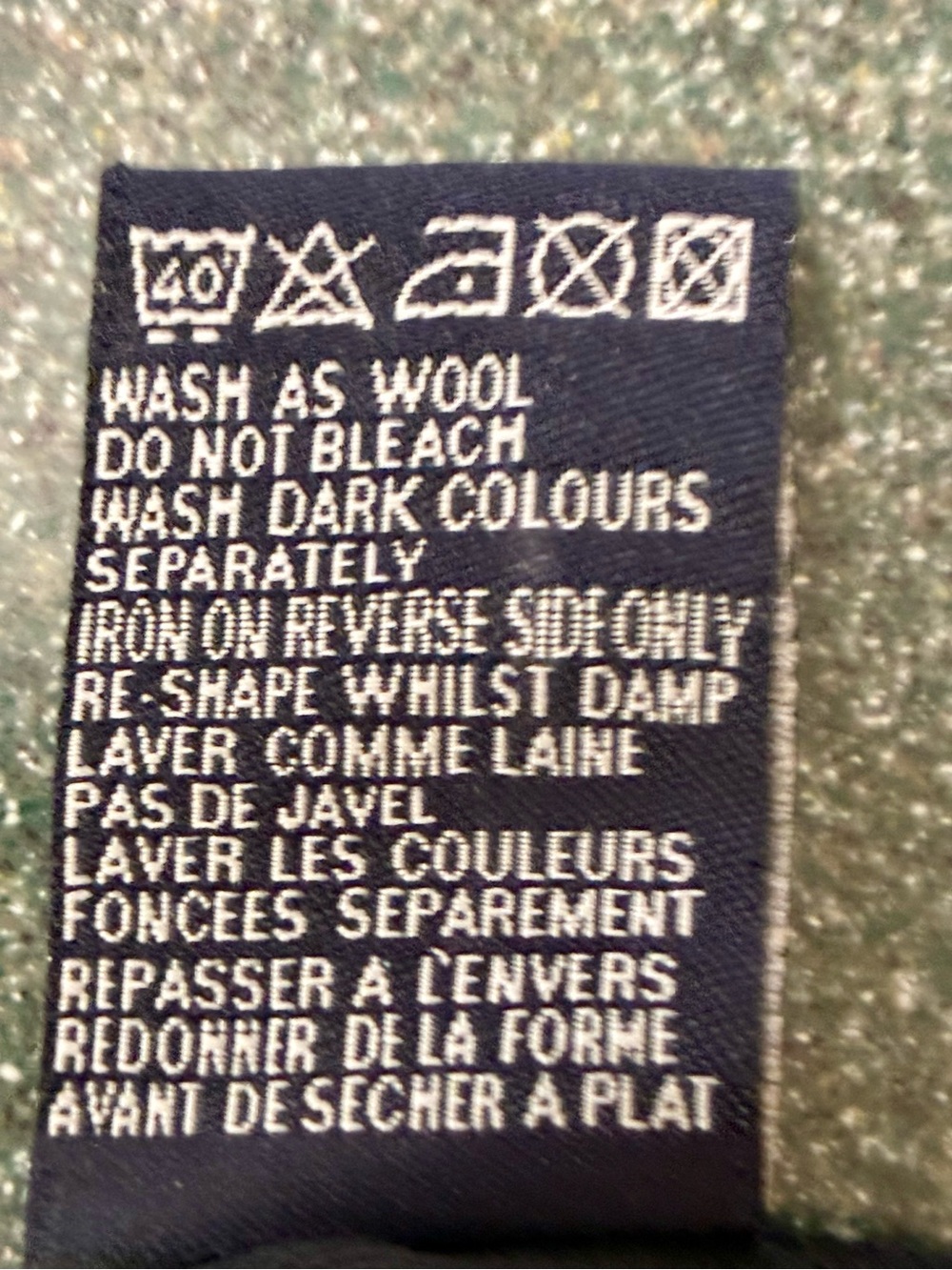 Vintage Y2K French Connection Women’s FCUK T-Shirt (L) - Picture 5 of 5